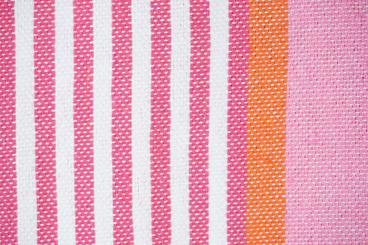 Fouta Stripe S rosa - Kindertuch Hamamtuch und Strandtuch Nahaufnahme- Splendite